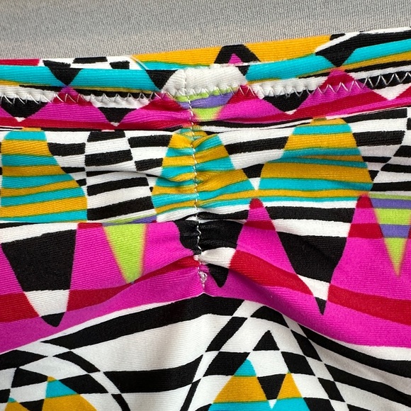 Radio Fiji String Bikini Bottom - Picture 3 of 5